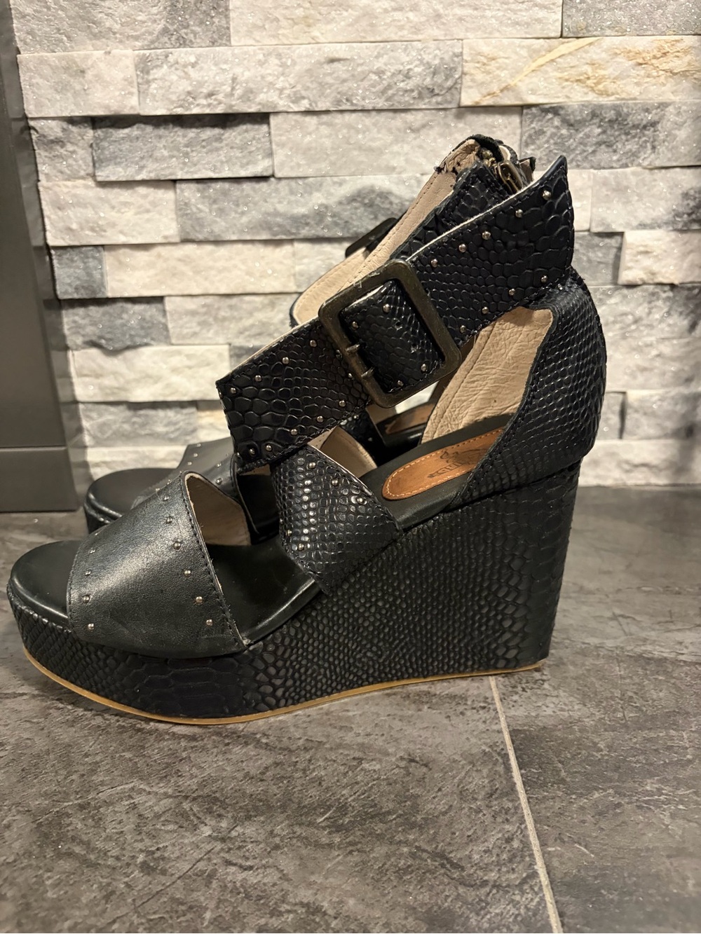 Freebird by Steven Black Terra Wedge Sandals - Picture 4 of 7